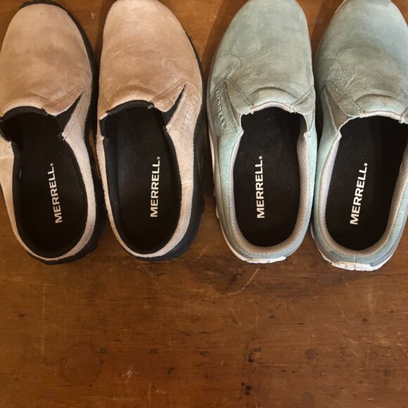 2 Pair New Merrell Suede Clogs - Picture 9 of 10